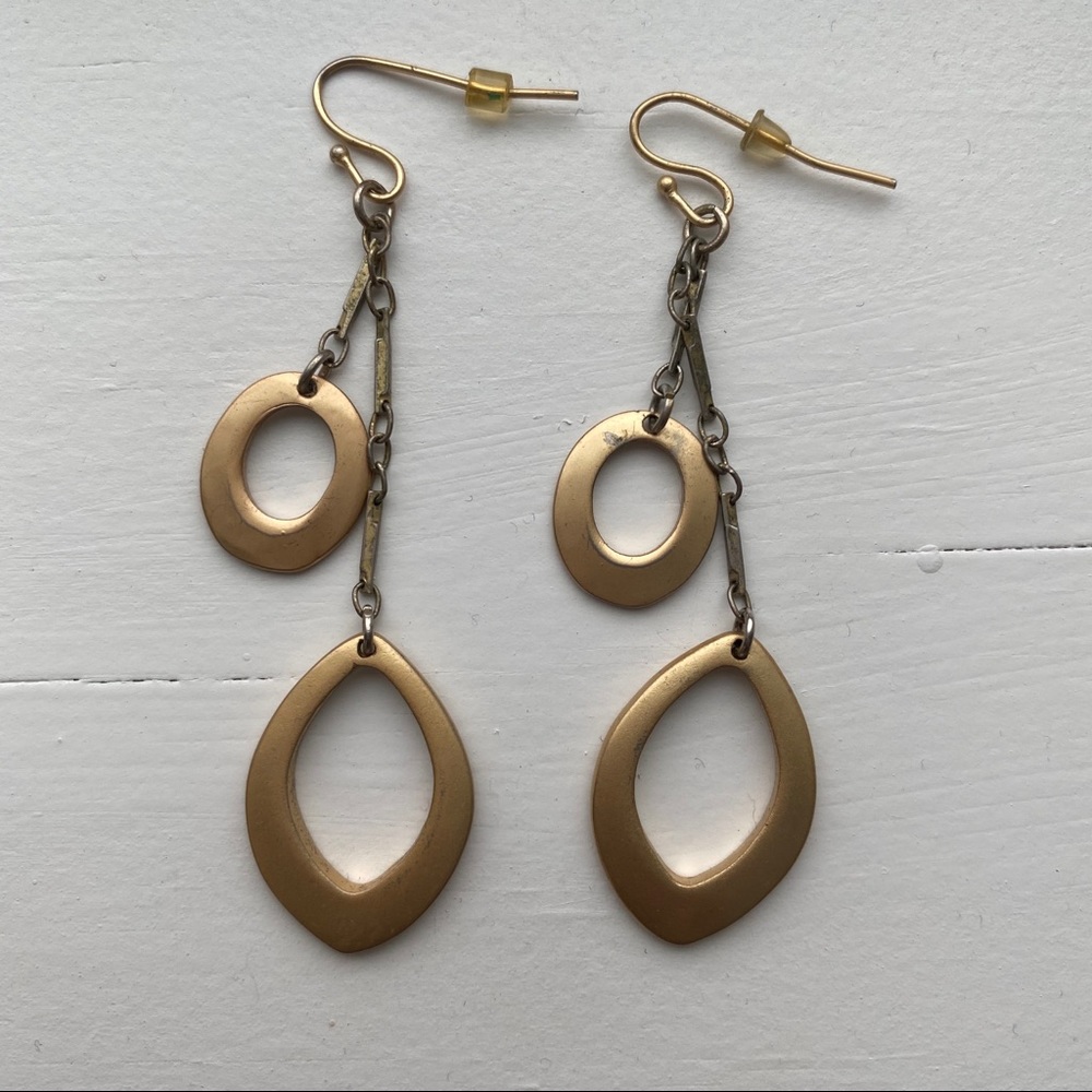 Vintage matte gold dangling drop hoop earrings - Picture 6 of 6